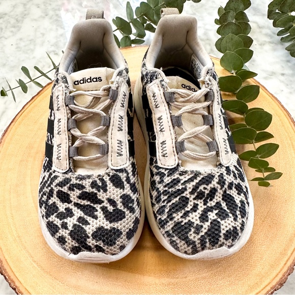 Adidas Girls Leopard Running Shoes - Picture 4 of 7